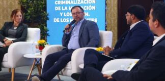Venezolanos presos en El Salvador