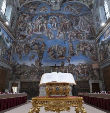 La Capilla Sixtina está lista para recibir a los 133 cardenales electores en el cónclave de la Iglesia católica
