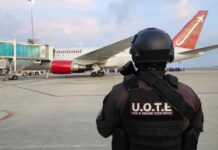 Migrantes venezolanos deportados