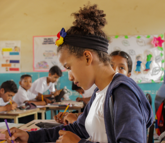 Educación