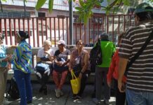 Jubilados del Inces protestaron por migración de cuentas bancarias