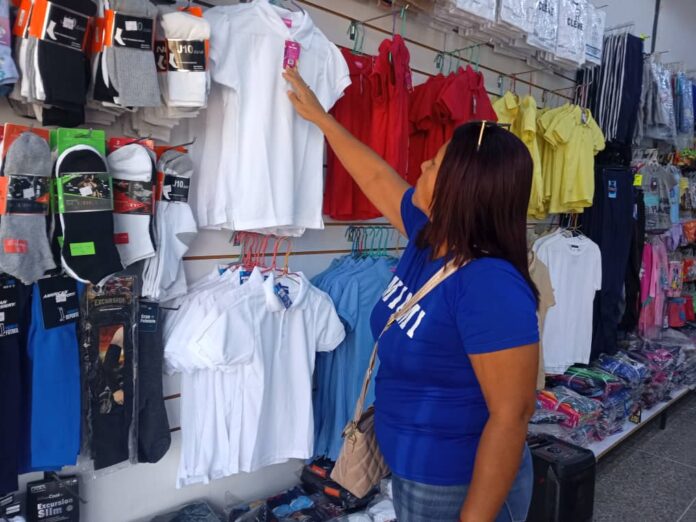 Compra de uniformes y utiles escolares en Barquisimeto