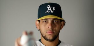 Henderson Álvarez llegó a los Leones del Caracas