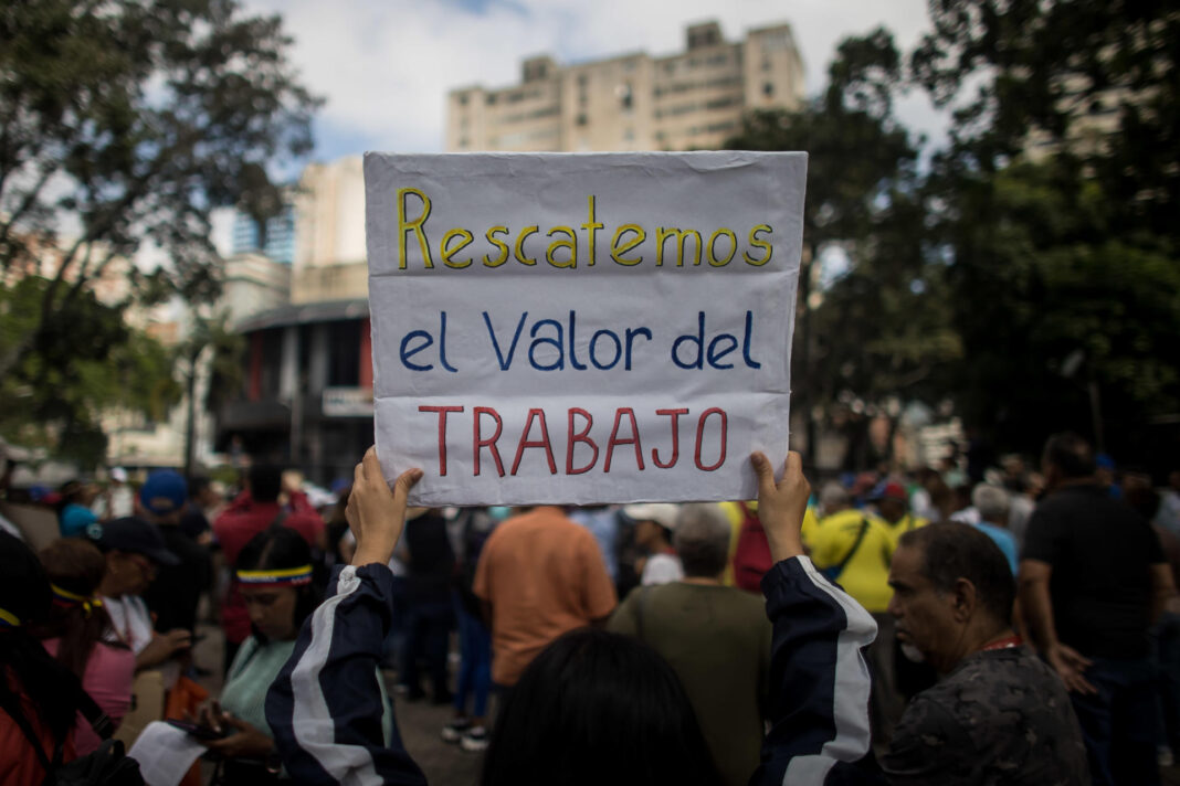 Trabajadores de Venezuela esperan un incremento "significativo" del salario antes de abril