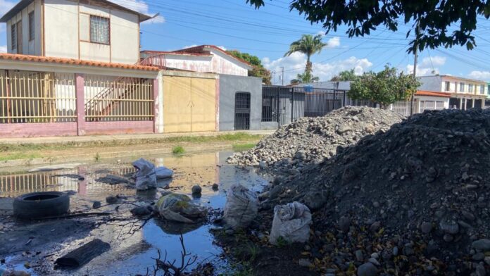 Socavamiento en la carrera 25 con calle 56