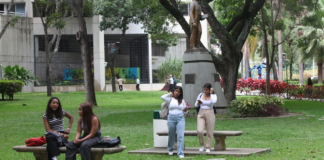 UCAB reinicia sus clases el lunes 12E UCAB reinicia clases el 12E