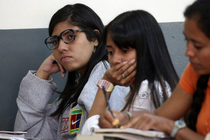 jovenes-venezolanos