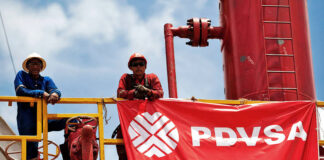 Trabajadores petroleros exigen mejoras laborales