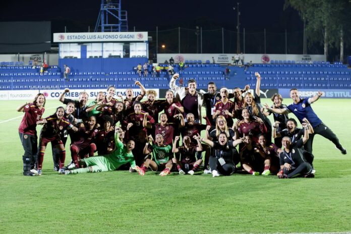 Vinotinto femenina sub-20