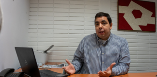 Carlos Lusverti, director del CDH UCAB