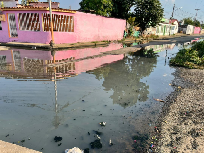 Barrio Francisco de Miranda de San Fernando Barrio Francisco de Miranda entre aguas servidas