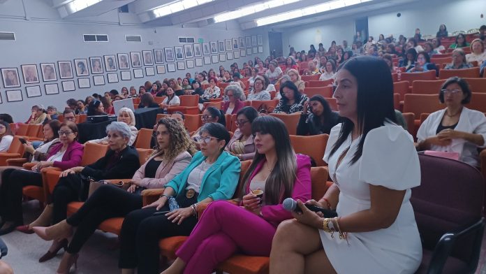 Mujer-protagonista-emprendedora-y-empresaria_20250601_180533_0000-696x392