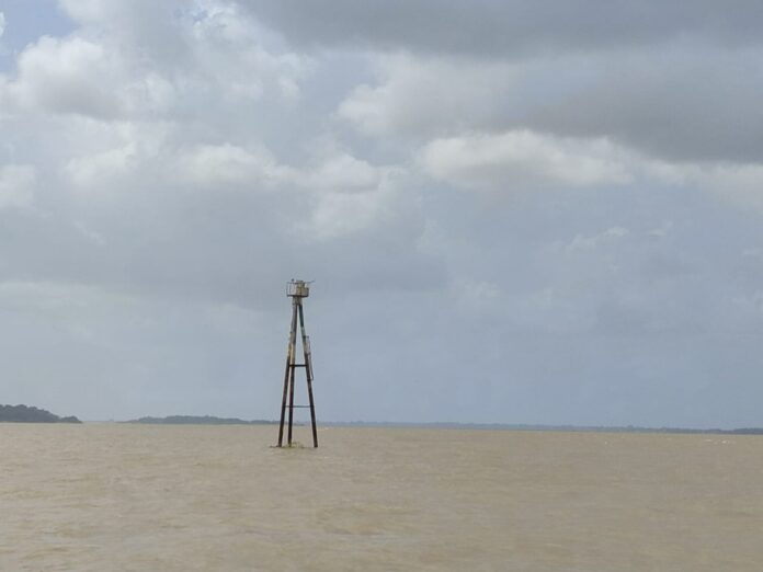Río Orinoco a bajo nivel