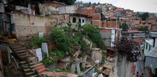 Exhortan a las comunidades a prepararse ante emergencias naturales
