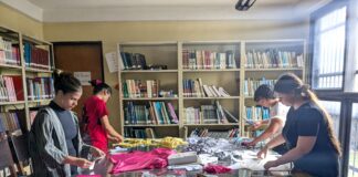 Costureras de Naguanagua se unen para confeccionar ropa interior para los afectados por los terremotos