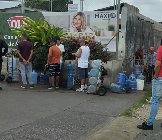 En Los Guaritos II de Maturín tienen tres meses sufriendo por agua