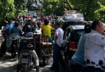 Cierre anticipado de la frontera deja a decenas de venezolanos varados en Arauca