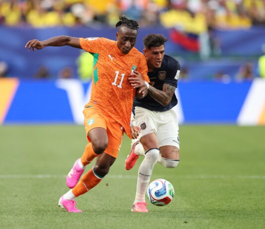 Costa de Marfil sella triunfo en el minuto 90 contra Ecuador