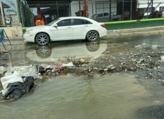 Inician trabajos para reparar bote de aguas blanca en la Av. Moyetones de Barquisimeto