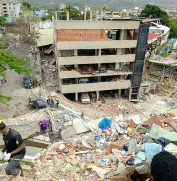 Mineros de El Callao continúan labores de rescate en La Guaira tras los terremotos del 24 de junio