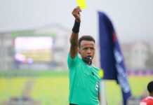 EE.UU. deporta al mejor árbitro FIFA africano a días del Mundial