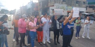 Trabajadores de la Salud en Mérida protestan exigiendo el pago del bono de profesionalización