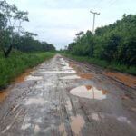 Productores comunidades de Tucupita sacan sus cosechas en canoas por el mal estado de la carretera