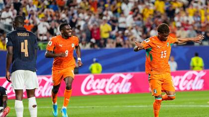 Costa de Marfil sella triunfo en el minuto 90 contra Ecuador