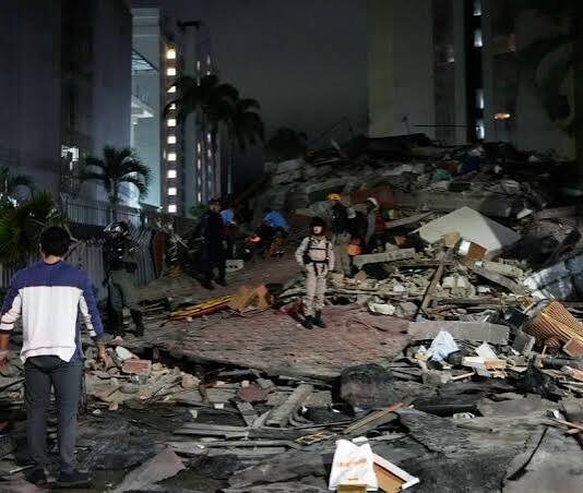 Cifra de fallecidos por doble terremoto se eleva a 235