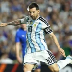 Argentina saca la cara por la Conmebol con triplete de Messi