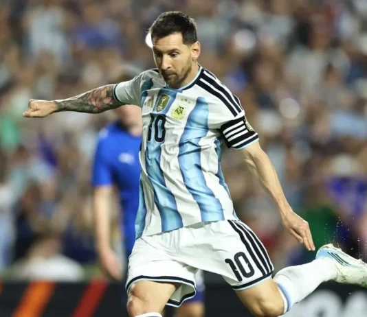 Argentina saca la cara por la Conmebol con triplete de Messi