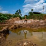 Ex ministro de Ambiente: Apagar las industrias seducidos por el oro destruyó Guayana