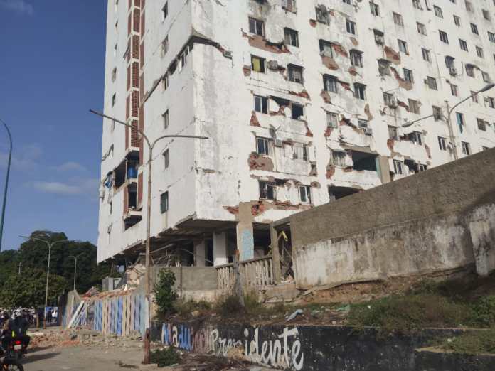 Edificio La Rosandá, La Guaira
