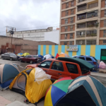 Unas 26 familias duermen en carpas en la avenida San Martín de Caracas Carpas San Martín