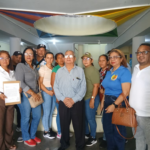 Docentes de El Nula reclaman en San Fernando por suspensión de sueldos desde hace un año Maestros de El Nula