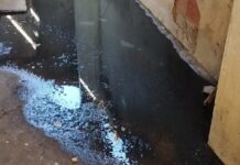 En el sector Mi Esperanza de Maracaibo tienen un año conviviendo con aguas residuales