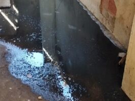 En el sector Mi Esperanza de Maracaibo tienen un año conviviendo con aguas residuales