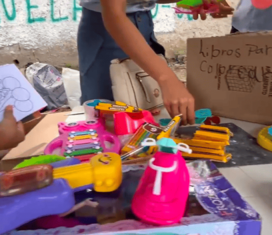Ucistas recolectan materiales escolares para niños afectados por el doblete sísmico en Morón Ucistas recolectan materiales escolares para niños afectados por el doble terremoto en Morón