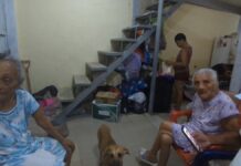 Familia de Naguanagua acoge a 25 parientes damnificados de Morón Familia de Naguanagua acoge a 25 parientes damnificados de Morón