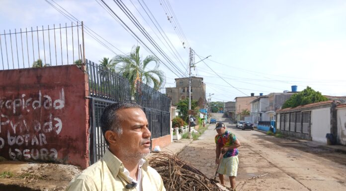 Aguacero en San Juan de los Morros colapsó drenaje de aguas residuales