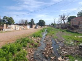 En el sector Rómulo Gallegos de Maracaibo hay un bote de aguas servidas desde hace 10 años