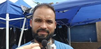 Veterinarios atienden a mascotas tras los terremotos en La Guaira