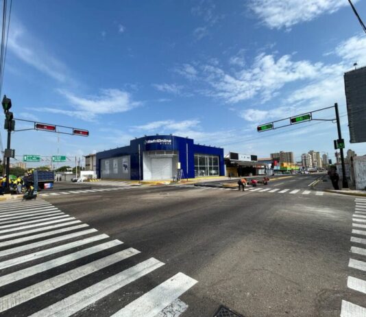 Instalan 10 nuevos pasos peatonales en Maracaibo