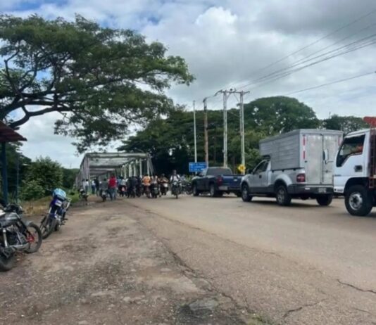 Supervisan puente del Sombrero en Guárico por presunta falla en su estructura tras doble terremoto