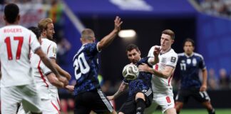 Argentina derrota de maneta agónica a Inglaterra