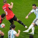 Argentina remonta a Egipto y avanza a cuartos de final