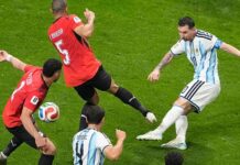 Argentina remonta a Egipto y avanza a cuartos de final