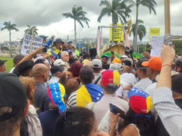 Sindicalistas y abogados insisten en una junta de Gobierno Sindicalistas y abogados