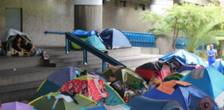 En Caracas también hay gente que se quedó sin casa Damnificados plaza Juan Pedro López