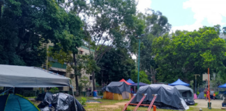 Centro de acopio de Coche necesita más insumos para los damnificados Campamento en Coche, Caracas